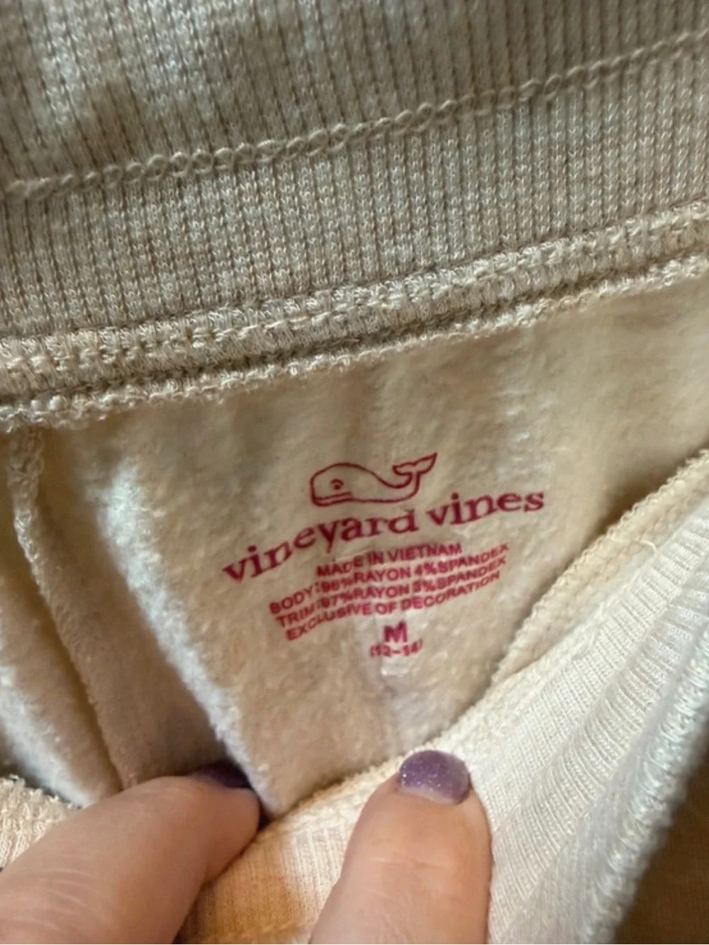 NWT Vineyard Vines Cream joggers with Pink Logo